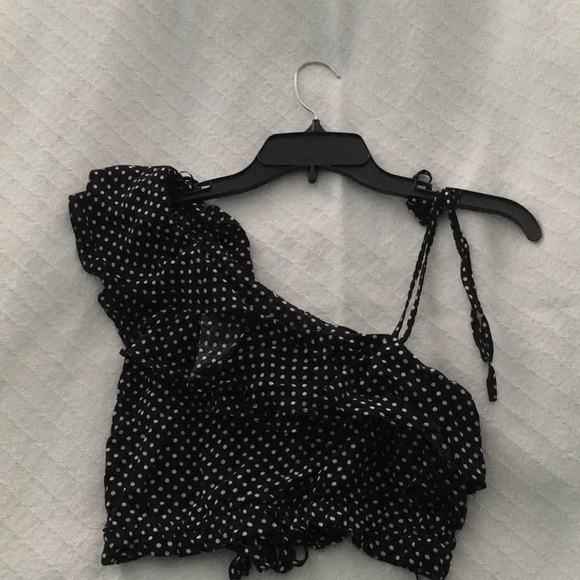 LF STORES- Polka Dot Crop Top - Picture 2 of 3